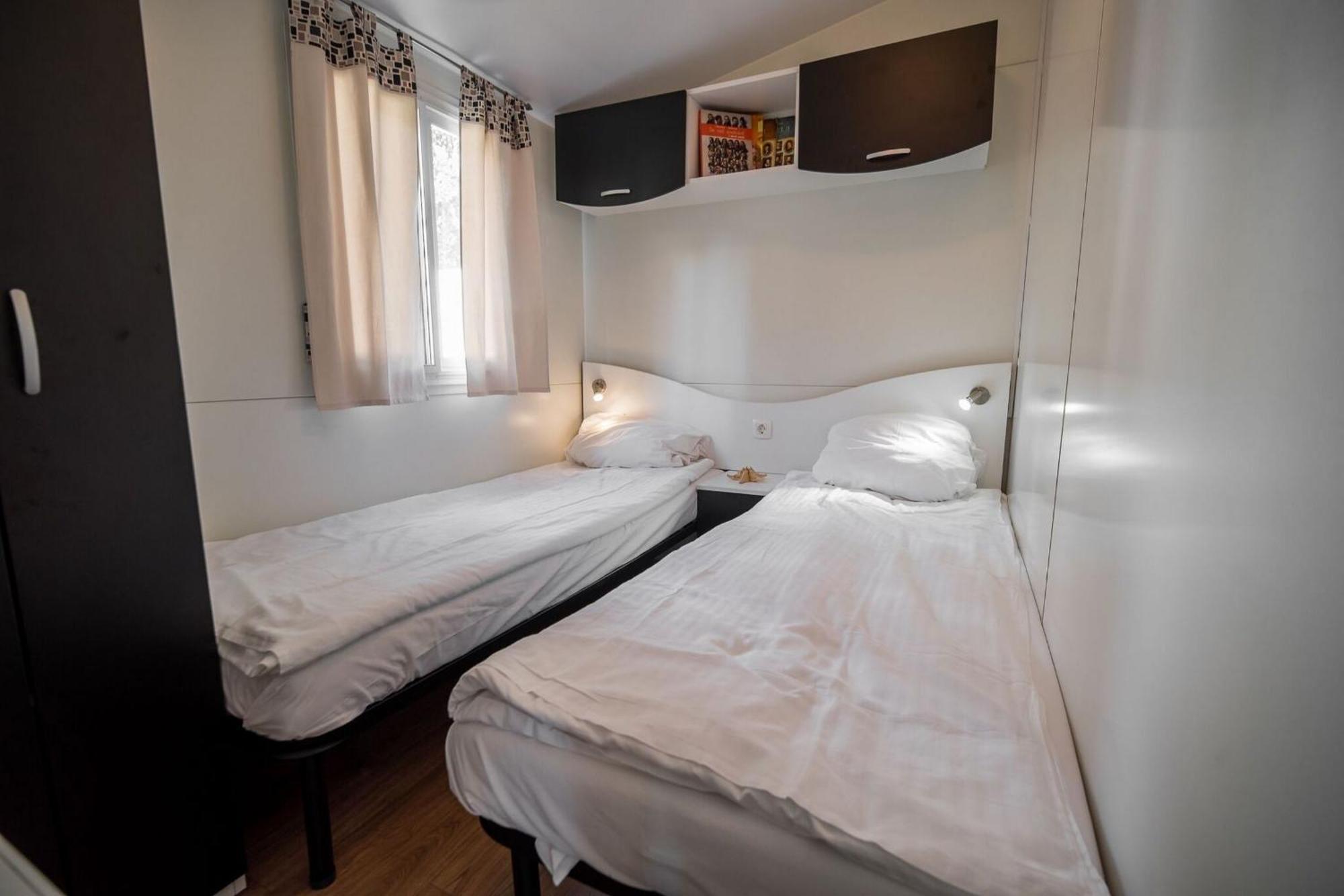 Lake View Mobile Homes With Thermal Riviera Tickets In Terme Catez Catez ob Savi Cameră foto