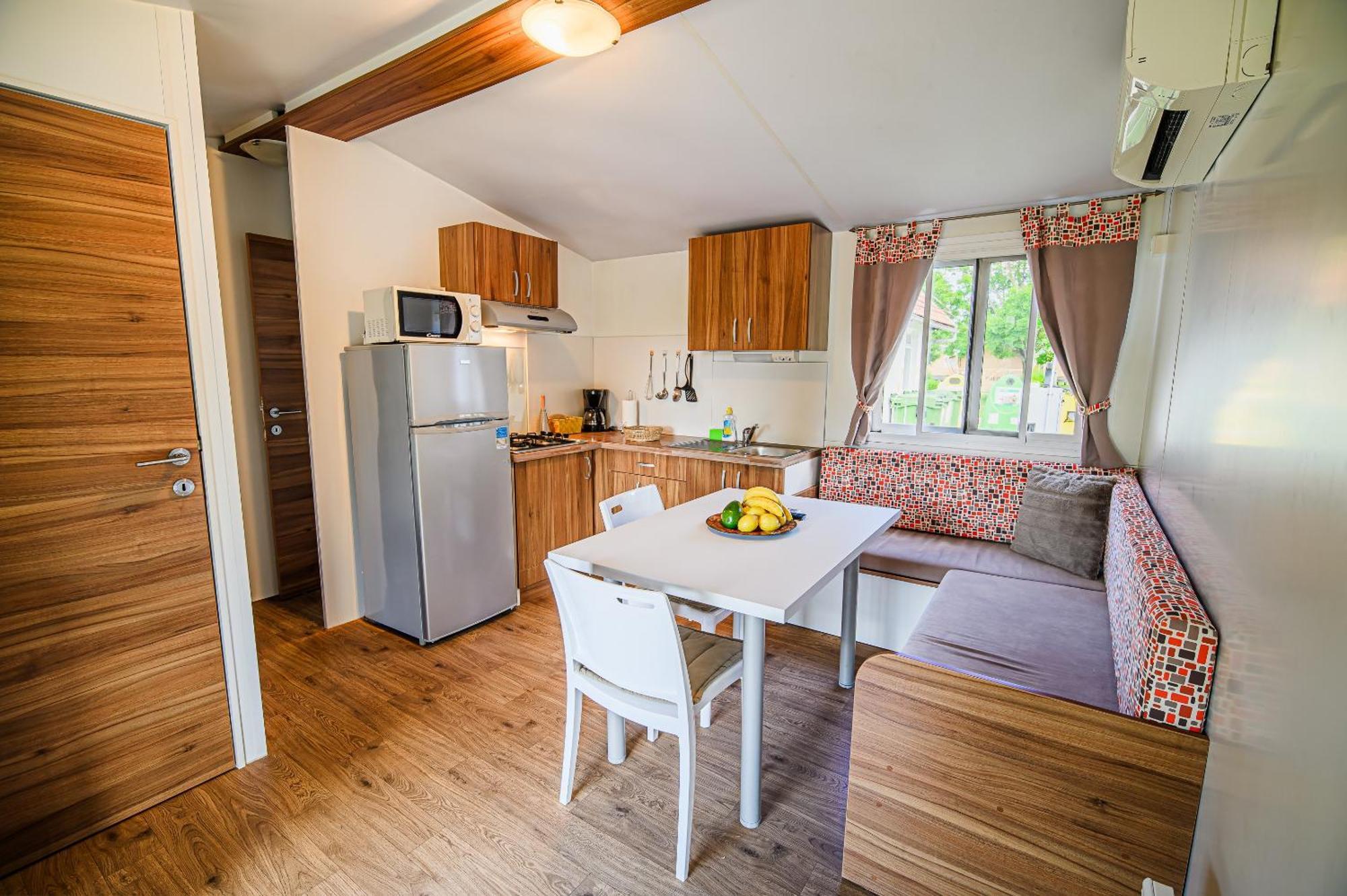 Lake View Mobile Homes With Thermal Riviera Tickets In Terme Catez Catez ob Savi Cameră foto