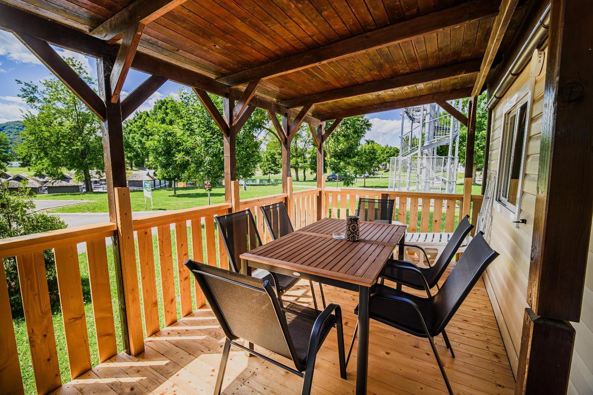 Lake View Mobile Homes With Thermal Riviera Tickets In Terme Catez Catez ob Savi Cameră foto